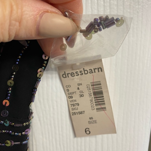 Dress - Picture 2 of 3